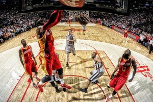 开云官网-欧冠半决赛之夜，迪亚斯节奏完全掌控，足球场上的时间魔法师