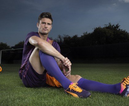 开云体育世界杯-太阳碾压湖人，浓眉从玻璃人到关键先生的淬火之路