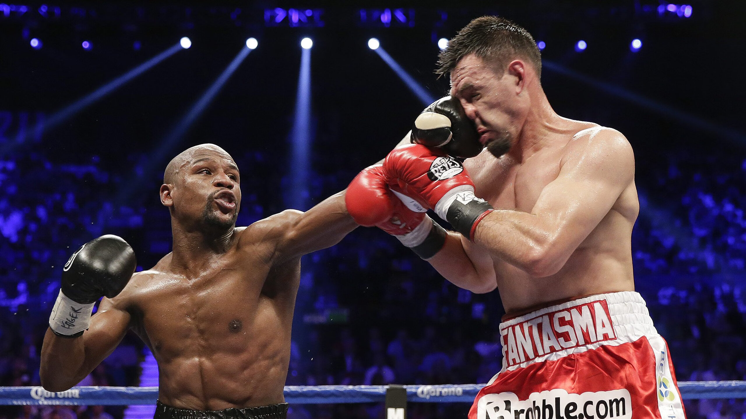 欧冠淘汰赛之夜,布雷默状态火热,当铁卫成为最锋利的矛