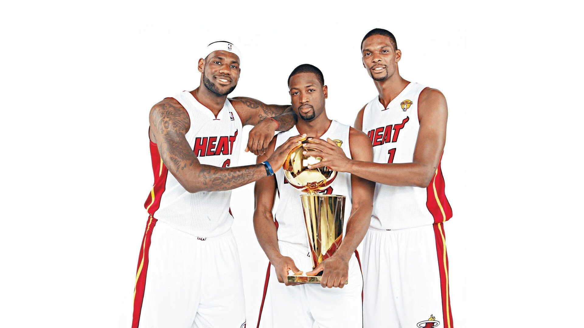 霍勒迪爆发撕裂防线,尼克斯铁血防守让公牛窒息